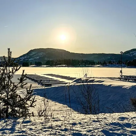 2 Bedroom Stunning In 브라달