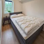 2 Bedroom Stunning In *