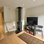 2 Bedroom Stunning In 公寓